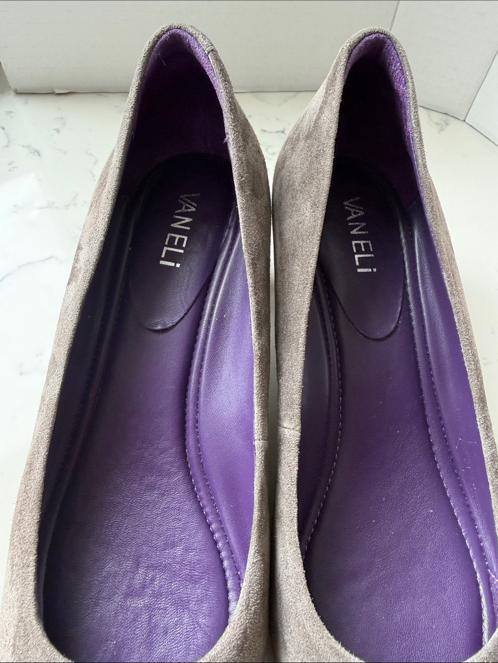 Vaneli Women's Gray Suede Pointed-Toe Low Heel Pumps size 10 NWOT - Picture 4 of 7